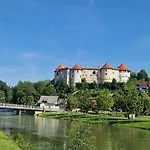 Zeleni Raj Paradise House * Žužemberk