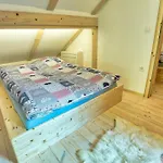 Nyaraló Zeleni Raj Paradise House Žužemberk