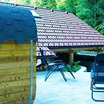 Zeleni Raj Paradise House * Žužemberk