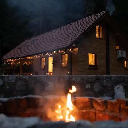 Zeleni Raj Paradise House Dom wakacyjny *