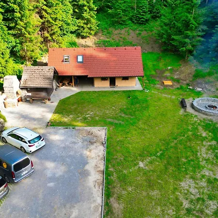 Dom wakacyjny Zeleni Raj Paradise House