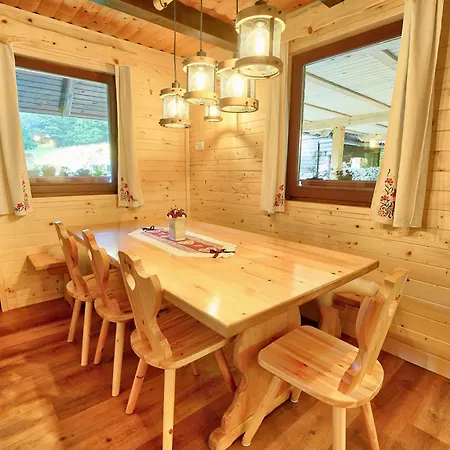 Dom wakacyjny Zeleni Raj Paradise House *