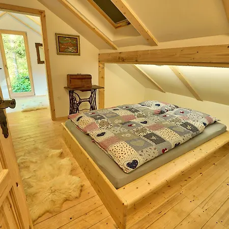 Nyaraló Zeleni Raj Paradise House Žužemberk