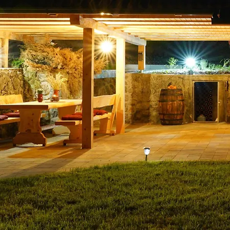 Zeleni Raj Paradise House Nyaraló