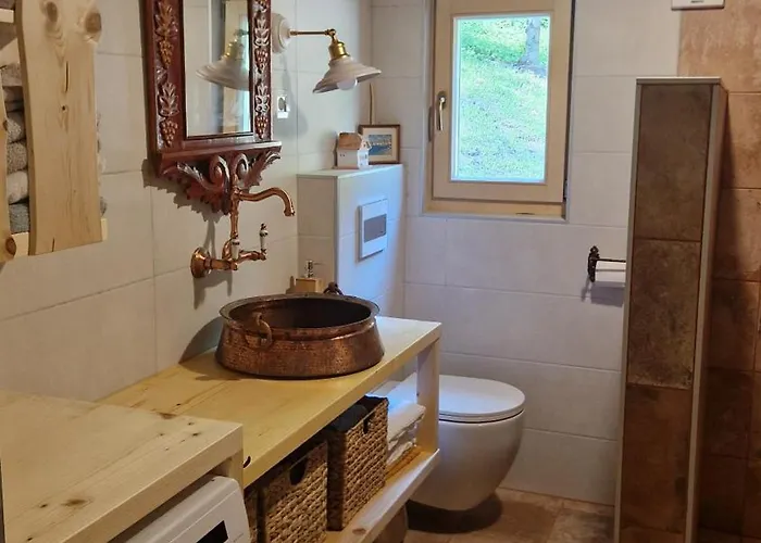 Zeleni Raj Paradise House בית נופש *