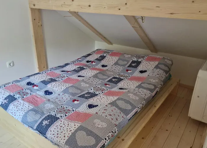 בית נופש Zeleni Raj Paradise House Zuzemberk