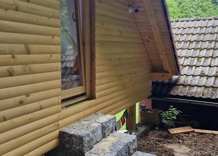 Zeleni Raj Paradise House בית נופש