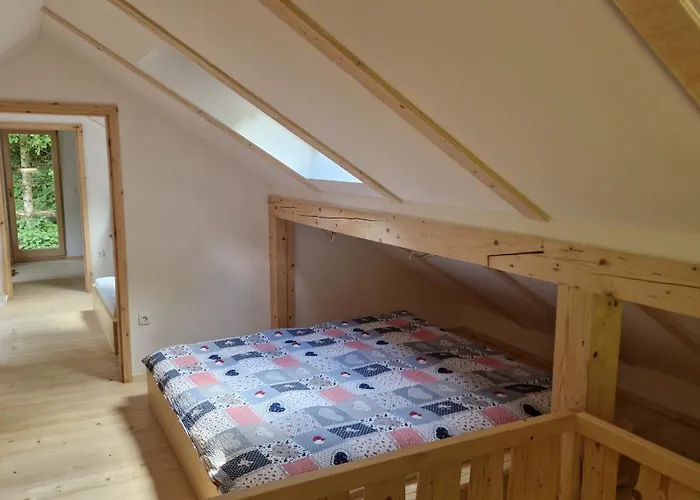 Zeleni Raj Paradise House בית נופש *