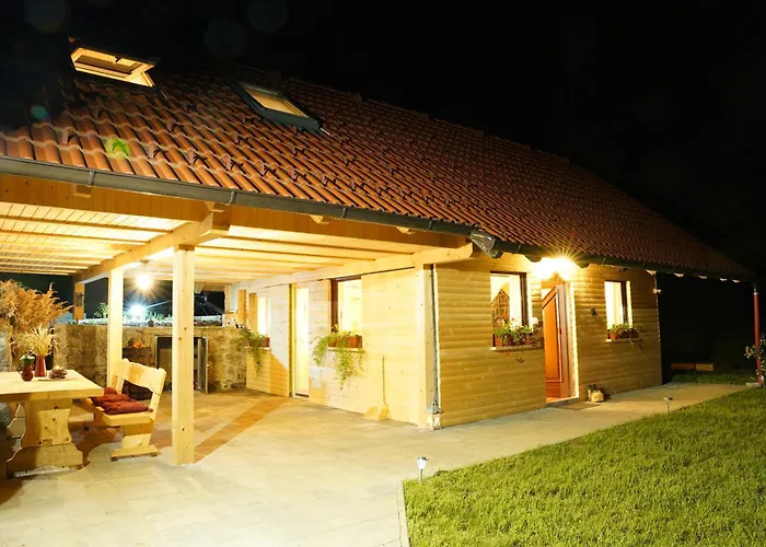 Zeleni Raj Paradise House בית נופש