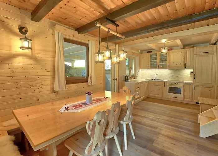 Zeleni Raj Paradise House בית נופש Zuzemberk