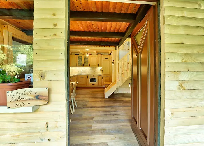 Zeleni Raj Paradise House בית נופש