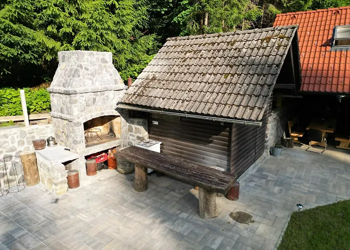 בית נופש Zeleni Raj Paradise House *