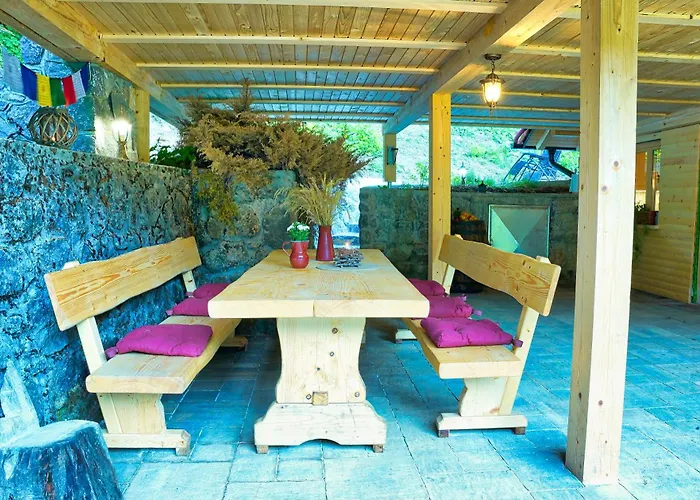 Zeleni Raj Paradise House בית נופש