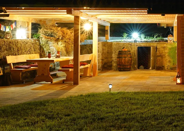 Zeleni Raj Paradise House בית נופש